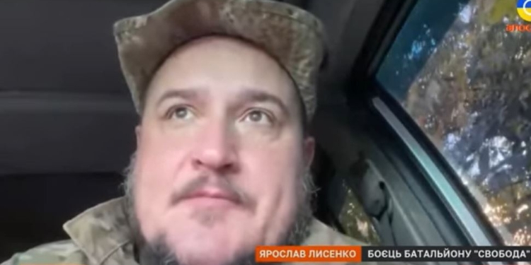 “З трусами білими виходять до нас, один вийшов із пінопластом, другий із ганчіркою”, – військовий розповів про клопіт через здачу рашистів в полон (ВІДЕО)