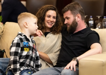 Захисники “Азовсталі” в Туреччині зустрілись з рідними (ФОТО)