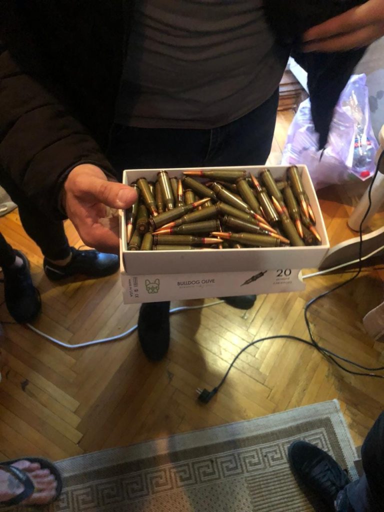 В Миколаєві затримано чоловіка, який торгував боєприпасами (ФОТО) 5