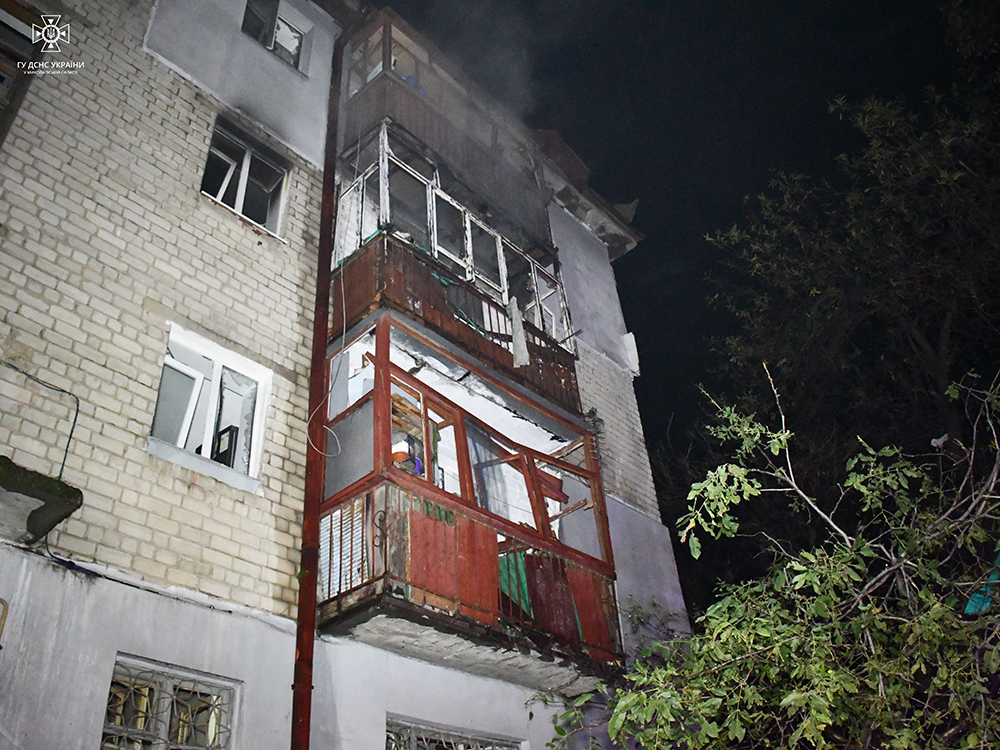 Внаслідок обстрілів в Миколаєві виникли пожежі (ФОТО, ВІДЕО) 5