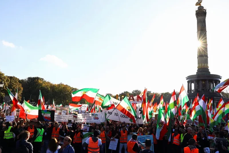 Близько 80 тис. людей протестували в Берліні проти політики Ірану (ФОТО)