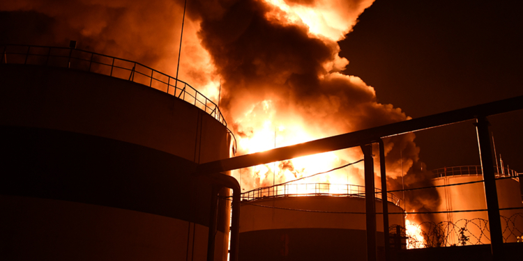 З 8 пожеж на Миколаївщині за добу половина виникла через російські обстріли (ФОТО)