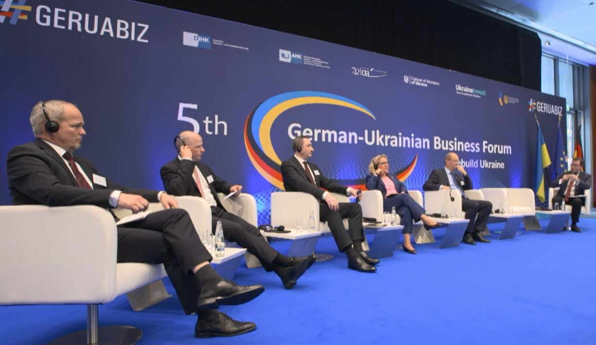 Україна найближчим часом отримає ще 3 системи ППО Iris-T, – Шольц