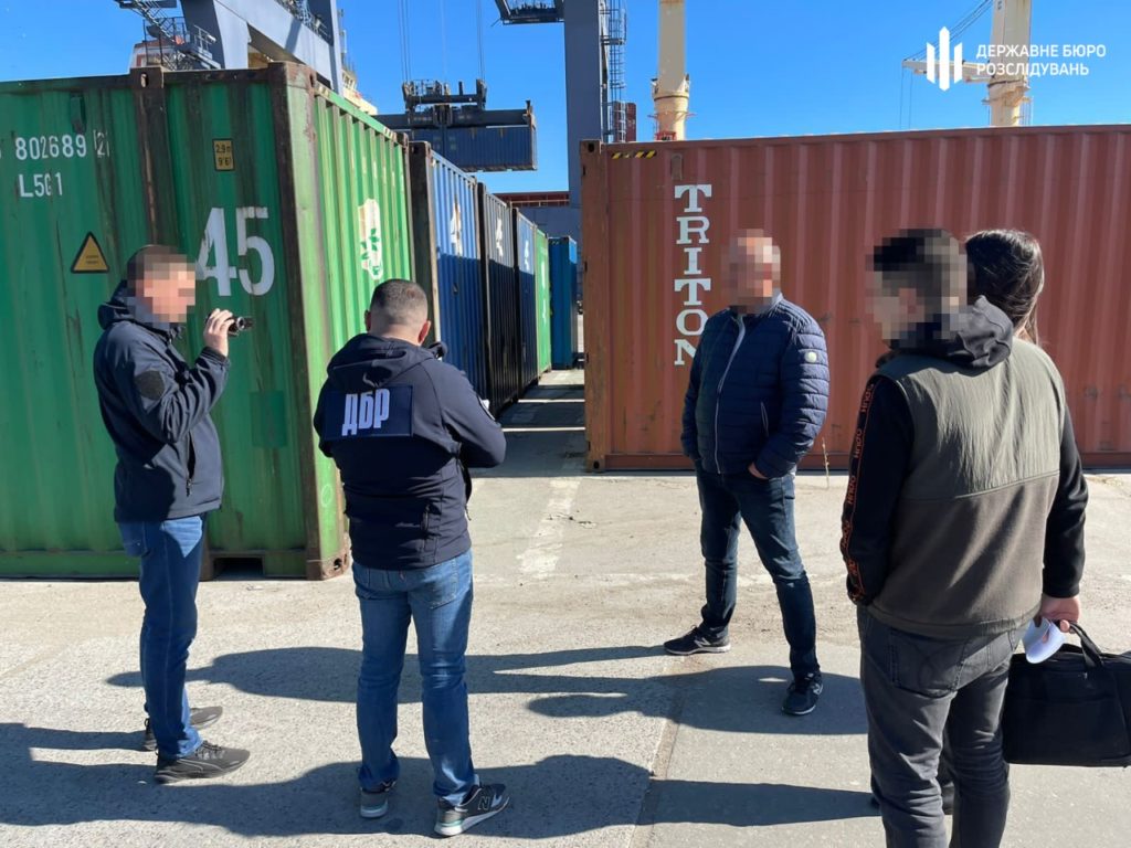 На Одеській митниці знайшли 130 контейнерів, схованих від розмитнення (ФОТО) 11