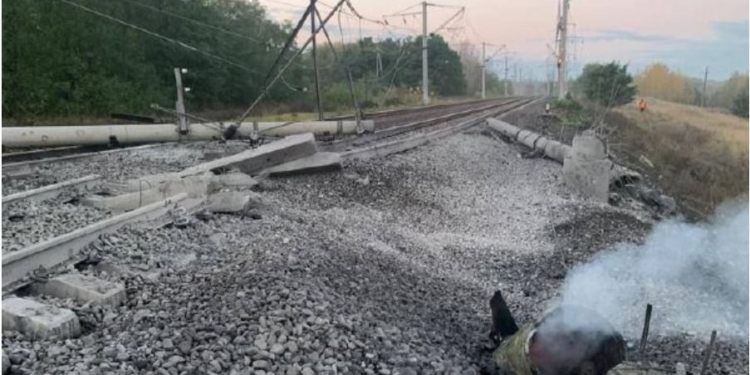 В Бєлгородській області призупинений рух потягів через пошкодження залізниці – кажуть, впали уламки української ракети (ФОТО)
