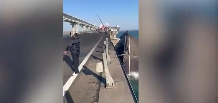 Наслідки вибуху на Кримському мосту (ВІДЕО) 1