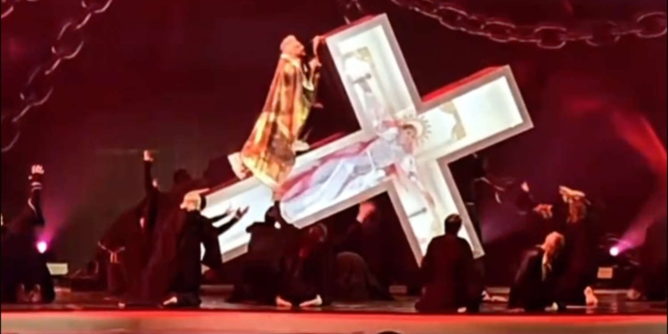 В рф знайшли винного у військових невдачах і підриві Кримського мосту – це…Кіркоров і його богохульство