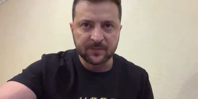 Росія повинна повернути все, що колись захопила, – Зеленський прокоментував визнання Курил окупованою японською територією (ВІДЕО)