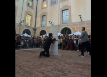 В Іспанії на фестивалі науки під час експерименту вибухнула ємність з азотом – 18 постраждалих, з них 10 – діти (ВІДЕО)