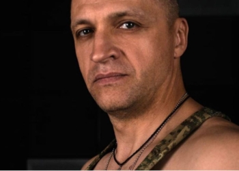 “Вдягни котика”! Воїни ЗСУ знялись у гарячій фотосесії заради благородної мети (ФОТО)