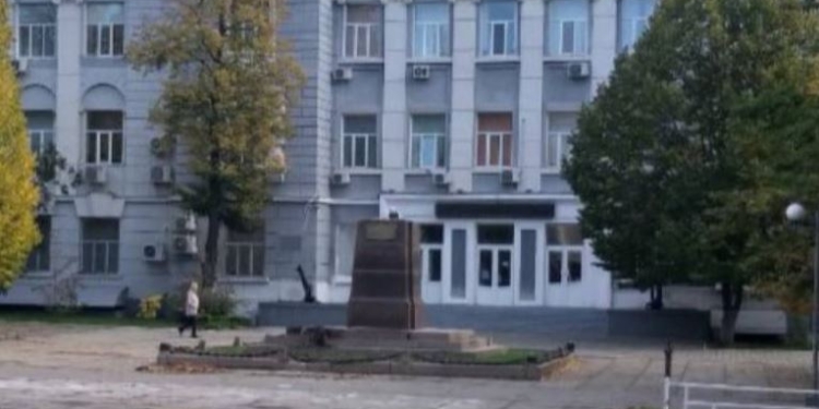 Рашисти в Херсоні вкрали пам’ятники Суворову і Ушакову, обіцяли і кістки Потьомкіна викопати (ФОТО)