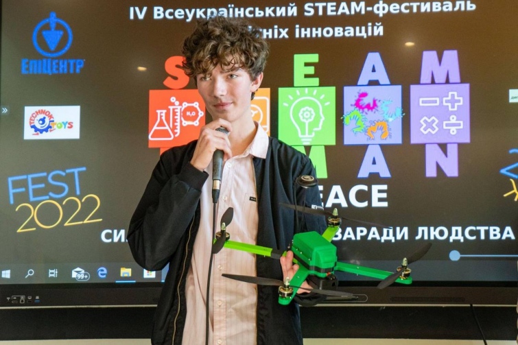 Український учень розробив дрон для військових - бачить міни і фіксує їх на карті (ФОТО) 6