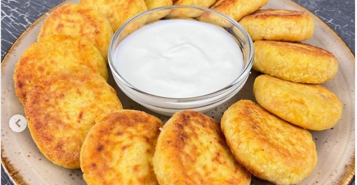 Сезон гарбуза у розпалі. Не любите цей овоч? Спробуйте гарбузові сирники від Лізи Глінської (ВІДЕО)