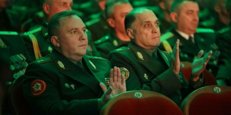 Лукашенко почав приховану мобілізацію, він все ще розраховує на перелам у війні – тепер у листопаді