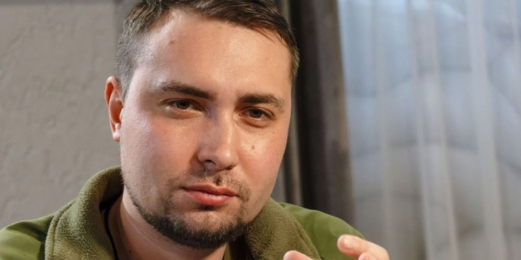 В Херсон заводять нові військові підрозділи та готують вулиці міста до оборони, – Буданов 