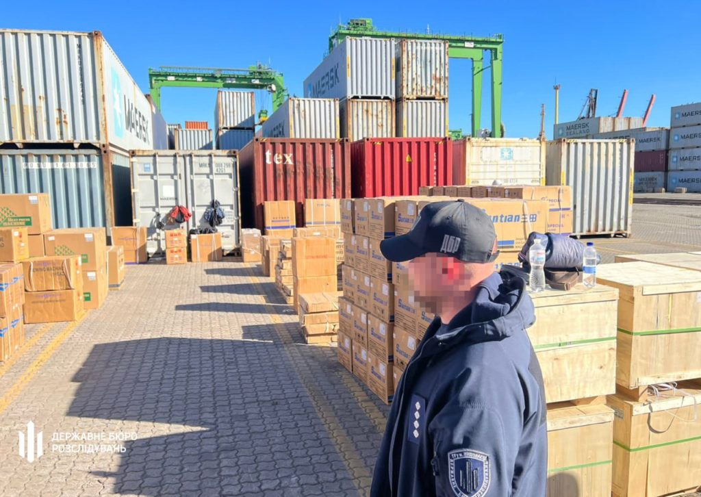 На Одеській митниці знайшли 130 контейнерів, схованих від розмитнення (ФОТО) 19