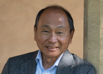 Зеленському через популярність буде важко відмовитися від своїх повноважень після війни. Але війна це одне, а демократія інше, – Фукуяма