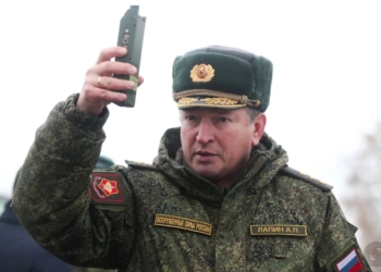 В рф пишуть про звільнення Лапіна з посади командувача угруповання російських військ “Центр”