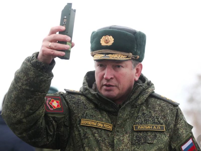 В рф пишуть про звільнення Лапіна з посади командувача угруповання російських військ “Центр”