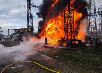 Зеленський показав наслідки ракетних атак на енергосистему України (ФОТО)