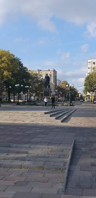 Пам'ятник Потьомкіну в Херсоні теж поцупили - слідом за Суворовим і Ушаковим (ФОТО) 1