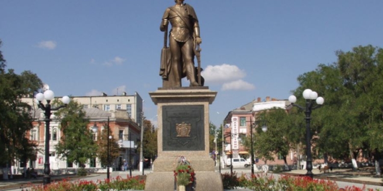 Пам’ятник Потьомкіну в Херсоні теж поцупили – слідом за Суворовим і Ушаковим (ФОТО)