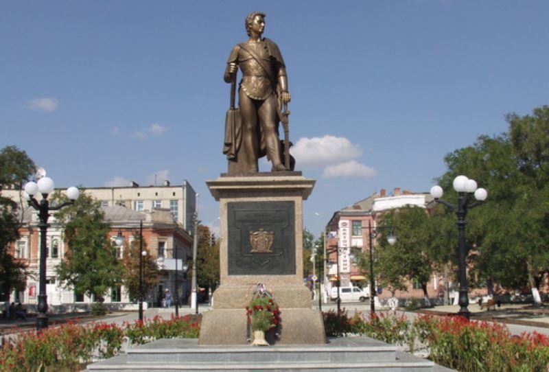 Пам’ятник Потьомкіну в Херсоні теж поцупили – слідом за Суворовим і Ушаковим (ФОТО)