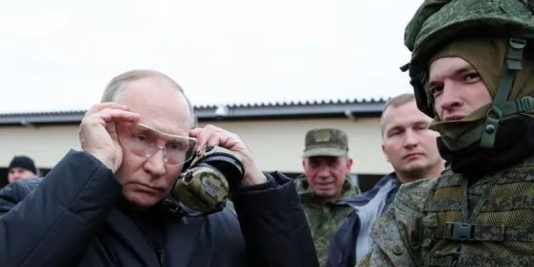 “Двійка” Путіна. Хто насправді був і стріляв на полігоні