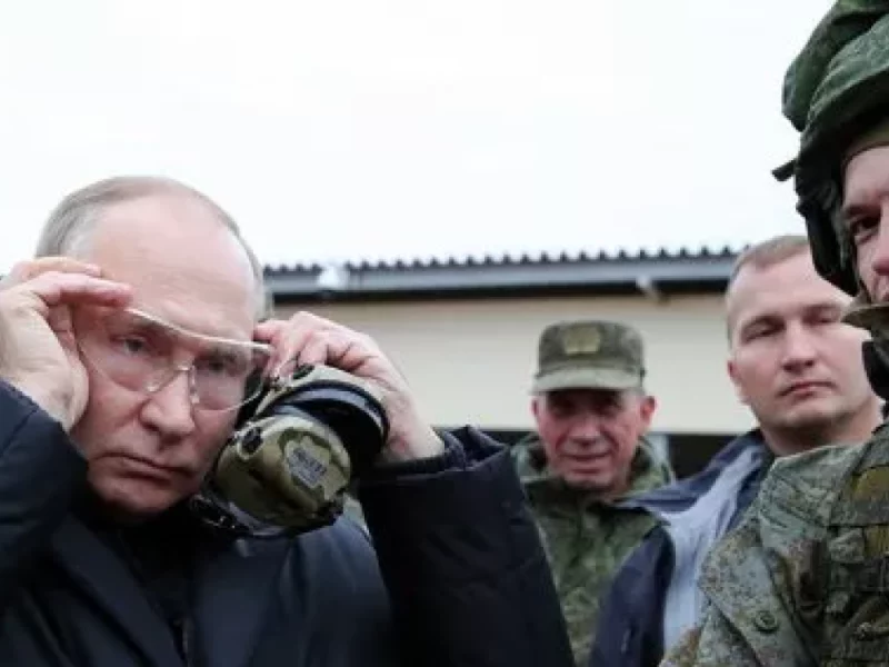 Путін може почати килимово бомбити Україну, як Сирію, – адмірал Ставрідіс