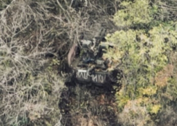 Голі-босі рашисти на Херсонщині крадуть і гинуть, наші знищили 2 склади і переправу з технікою, – Генштаб