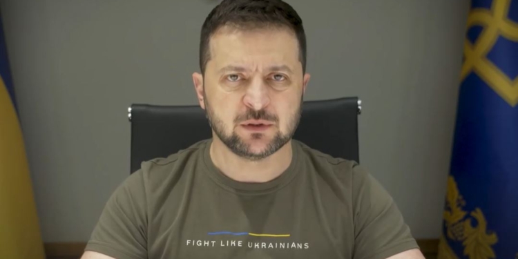 Росія робить Херсонщину зоною без цивілізації, – Зеленський (ВІДЕО)