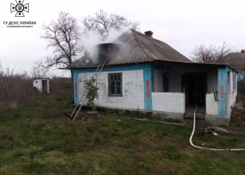 На Миколаївщині за добу гасили пожежі в житловому будинку, господарчій споруді і автомобілі (ФОТО)