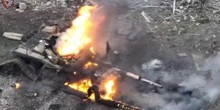 Миколаївські десантники зірвали спроби штурму своїх позицій, знищивши танк окупантів (ВІДЕО)
