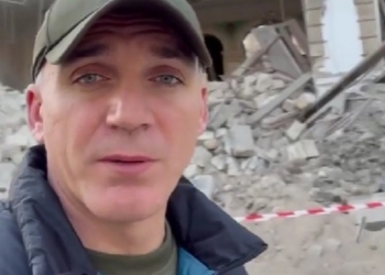 Мер Миколаєва пообіцяв відбудувати зруйновану росіянами Першу українську гімназію ім.Миколи Аркаса (ВІДЕО)