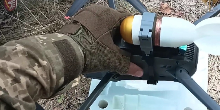 Пілоти БПЛА Миколаївської бригади ДШВ знищили близько 30-ти військовослужбовців противника і вивели з ладу 5 одиниць техніки (ВІДЕО)