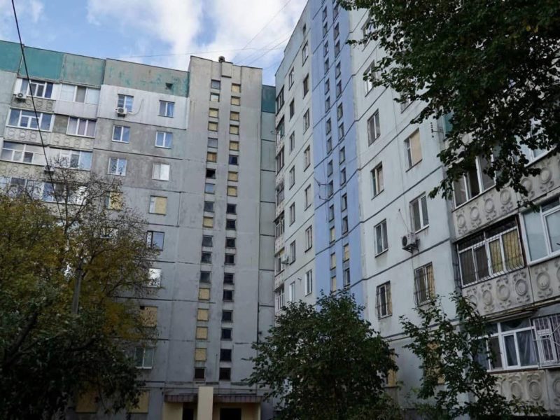 За минулий тиждень в Миколаєві закрили ОСБ-плитами 3 тис. кв.м віконних прорізів та відновили 11 покрівель будинків