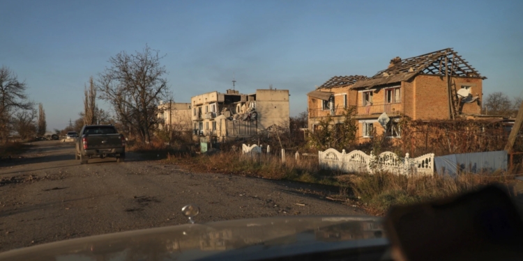 «Люди гинули без ліків та їжі, їх ховали у дворах». Як Миколаївщина переживала російську окупацію (ВІДЕО)