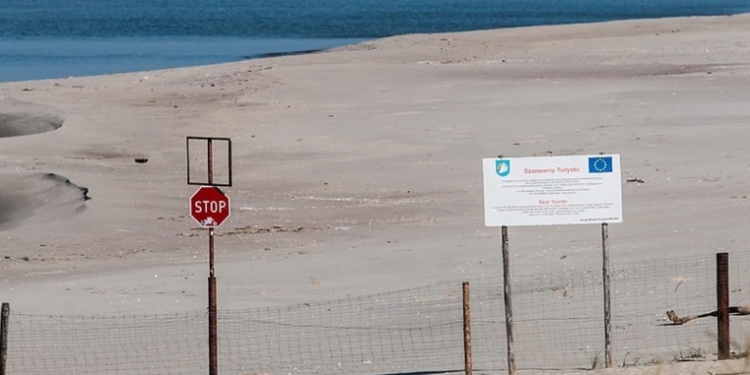 На кордоні Польщі з Калінінградською областю росії побудують паркан з колючого дроту висотою 2,5 метри