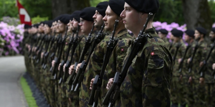 Хочуть оцінити здатність армії відбити пряму збройну агресію: в Швейцарії пройдуть найбільші за останніх 33 роки військові навчання