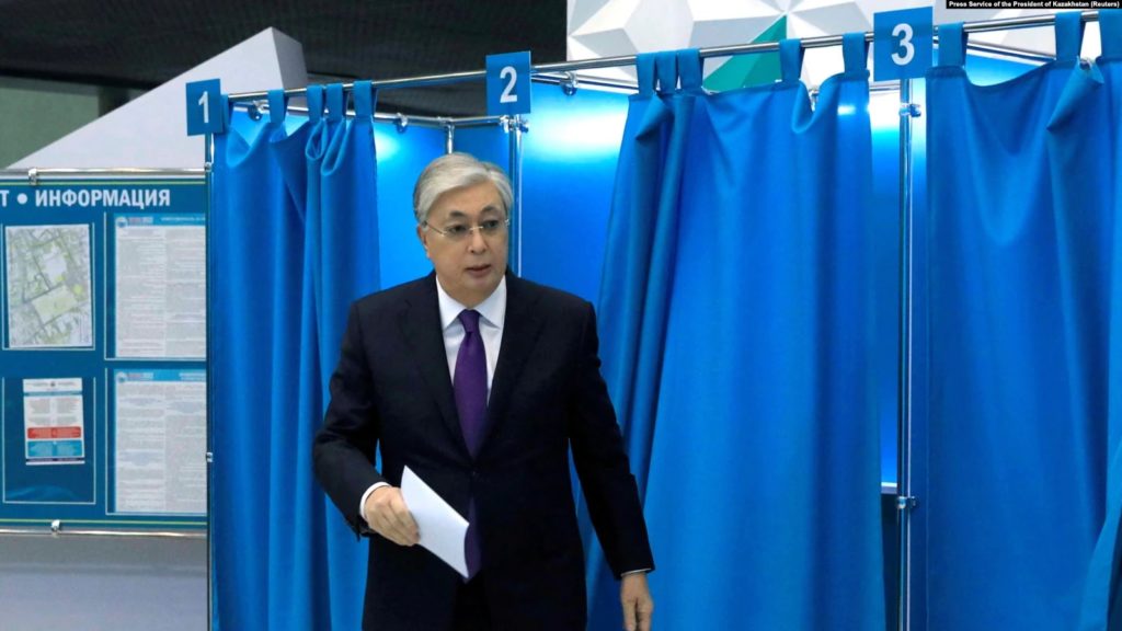 Вибори в Казахстані: переможцем оголосили чинного президента Токаєва, він вже заявив про перехід до "нової форми політичного устрою країни" 1
