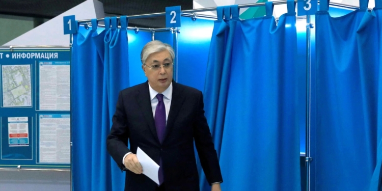 Вибори в Казахстані: переможцем оголосили чинного президента Токаєва, він вже заявив про перехід до “нової форми політичного устрою країни”