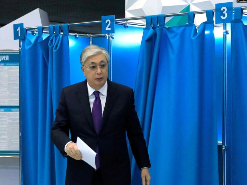 Вибори в Казахстані: переможцем оголосили чинного президента Токаєва, він вже заявив про перехід до “нової форми політичного устрою країни”