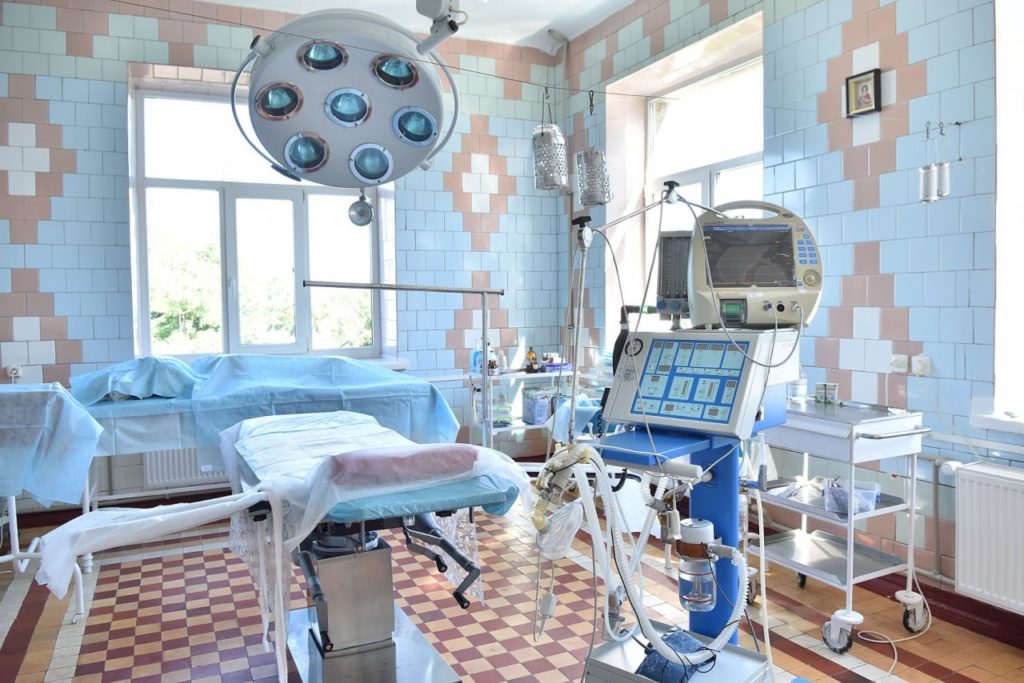 Під час блекауту в Миколаєві народився хлопчик, а в дитячій лікарні на апараті ШВЛ була одна дитина 1