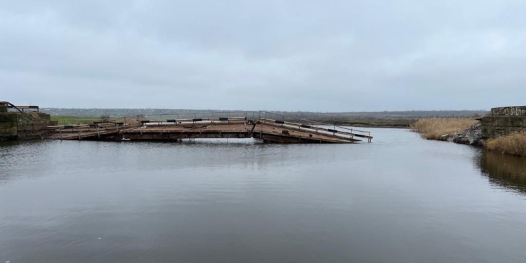 В Снігурівській громаді на Миколаївщині окупанти зруйнували до десятка мостів – тут вже думають над їх відновленням