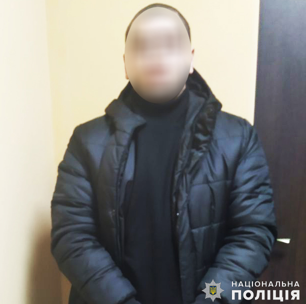У Миколаєві 25-річний чоловік до втрати свідомості побив 40-річну жінку – його знайшли та затримали (ФОТО) 1