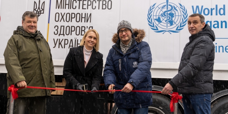 Україна отримала сучасну мобільну лабораторію для дослідження інфекційних хвороб (ФОТО)