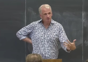 Становлення сучасної України. Цікаві лекції Тімоті Снайдера з «прив’язкою» до сьогодення – російського вторгнення (ВІДЕО)