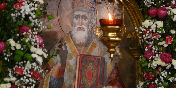 Не було ухвалене рішення про зміну календаря, тож цього року продовжуємо відзначати церковні свята у звичні нам дати, – в ПЦУ дали роз’яснення