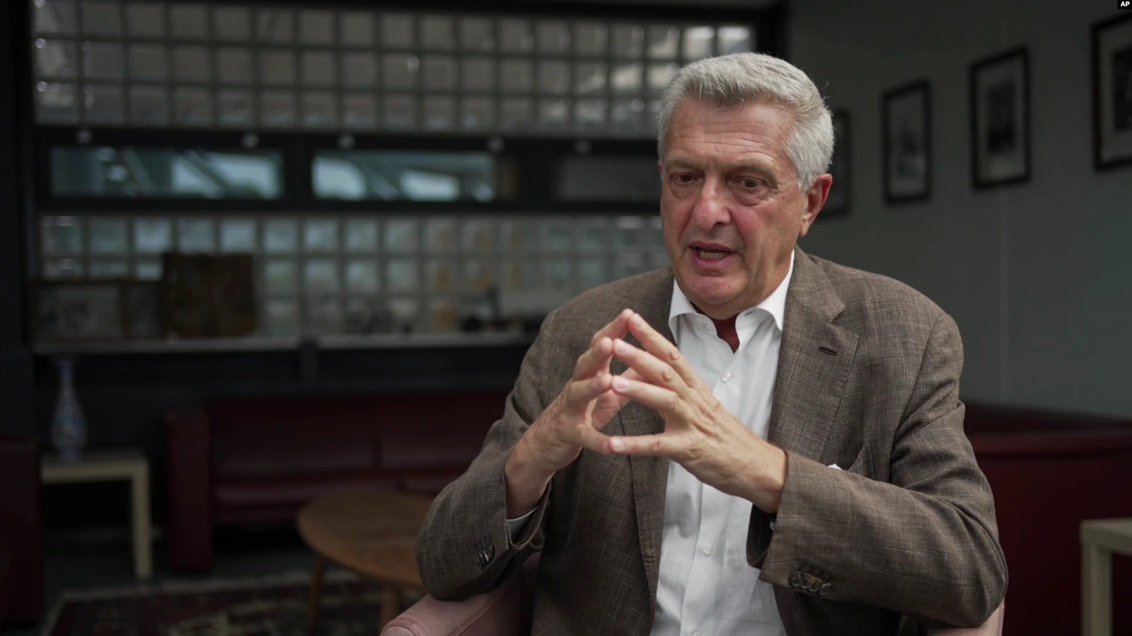 Російське вторгнення в Україну змусило близько 14 мільйонів українців залишити свої будинки – верховний комісар ООН у справах біженців