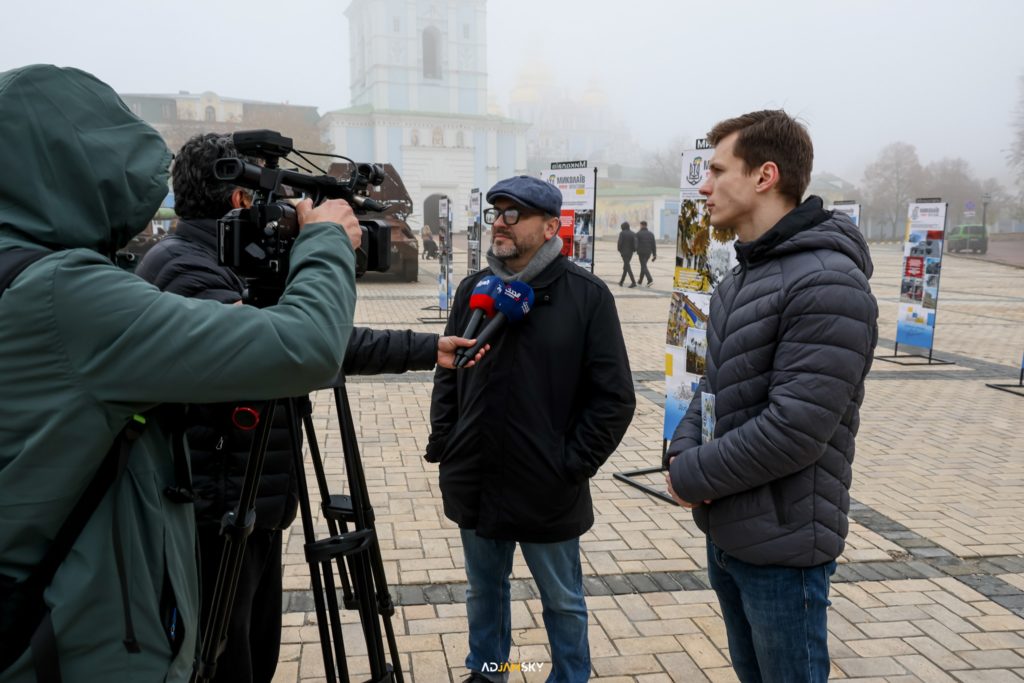 В Києві відкрилась фотовиставка «Миколаїв фронтовий». Вона буде працювати і в неділю (ФОТО) 21